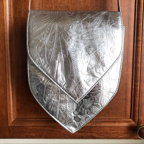 Unbranded Handbags - Embossed Silver Crest Shaped Cross-body Bag